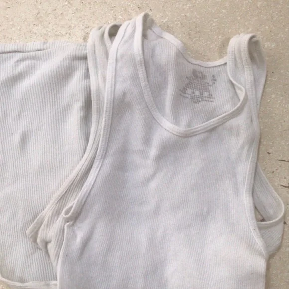 ❤️SOLD❤️ 2 Cotton Tank Tops Bundle OR FREE WITH ANOTHER PURCHASE - Picture 2 of 2